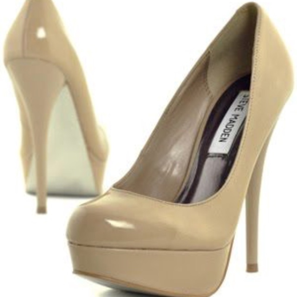 Steve Madden Platform Pumps